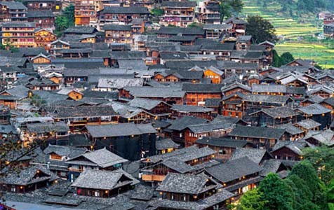 双鸭山6种常见的外墙仿石漆施工工艺！